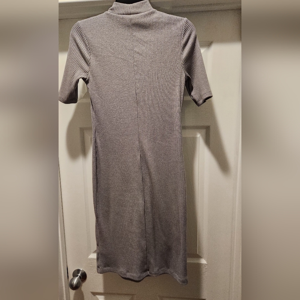 Gray Ribbed Knit Dress - Picture 2 of 5